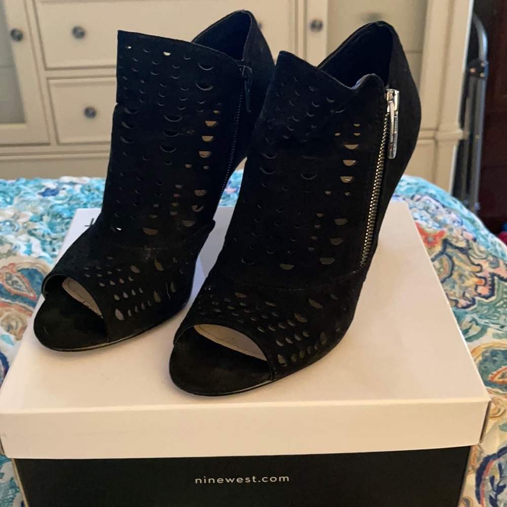 Nine West Zamia 2 peep toe heeled ankle boots